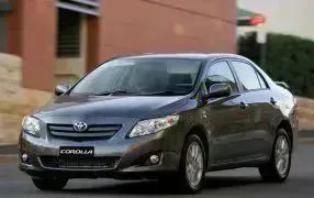 COROLLA berlina