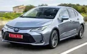 COROLLA berlina