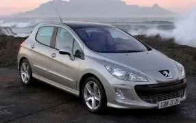 Basic Peugeot ¿Quiere comprar una alfombrilla de maletero para 308