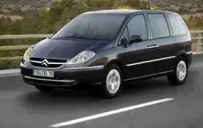 C8 - 5 plazas / asientos traseros independientes