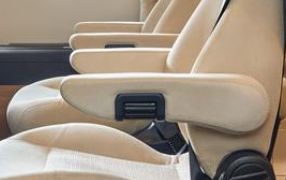 Aguti - Reposabrazos con ajuste lateral